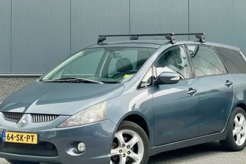 Mitsubishi Grandis (2006)
