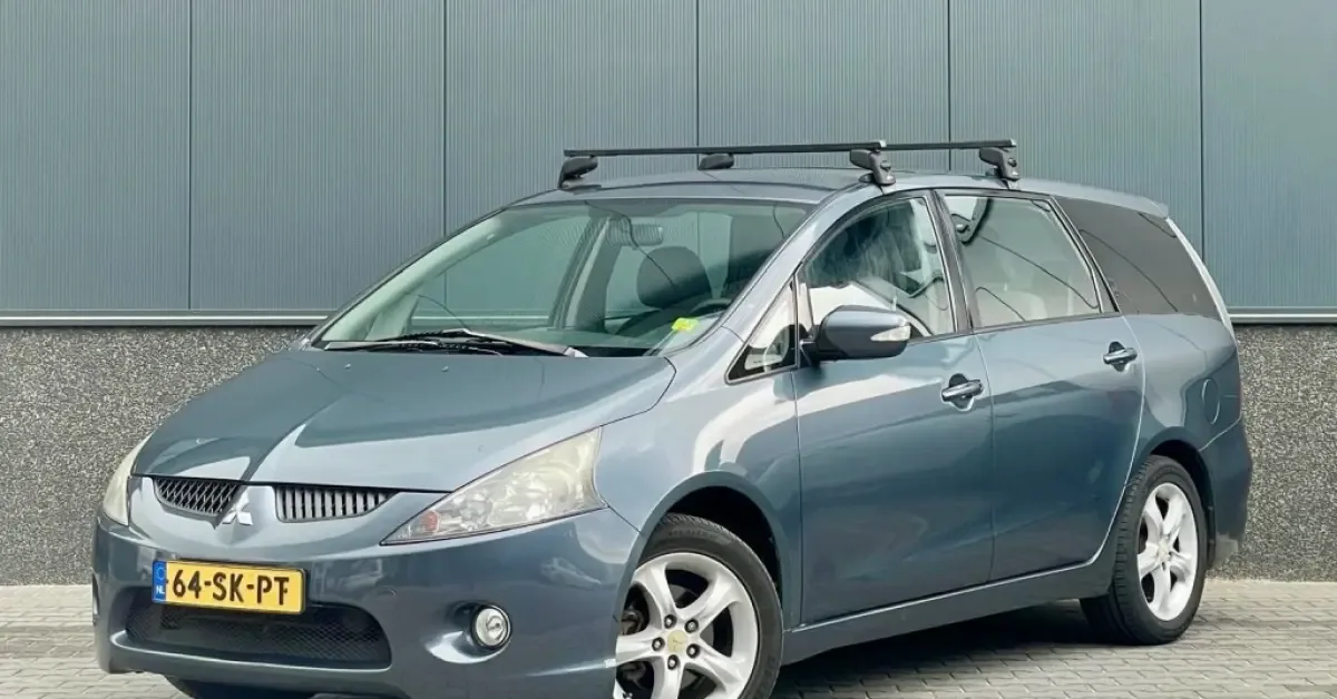 Mitsubishi Grandis (2006) — foto 1