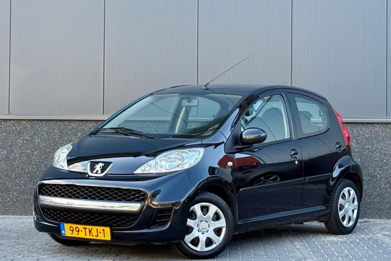 Peugeot 107 (2012)