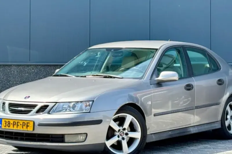 Saab 9-3 (2004)