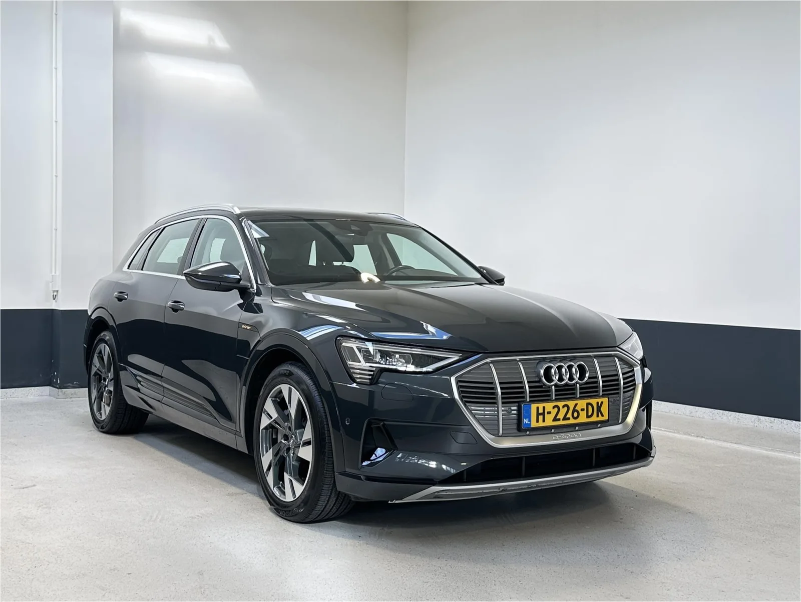 Audi e-tron (2019) — foto 1
