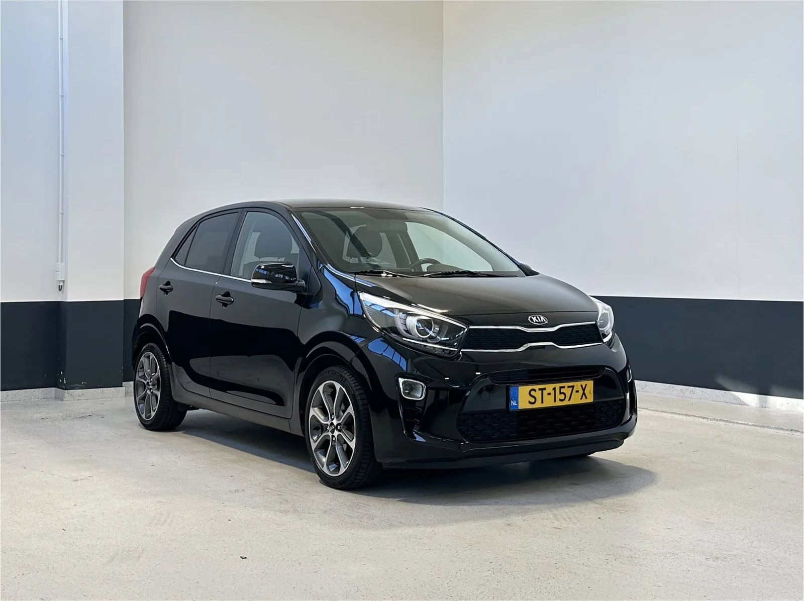 Kia Picanto (2018) — foto 1