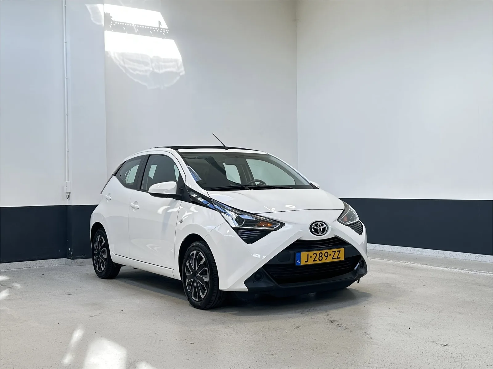 Toyota Aygo (2021) — foto 1