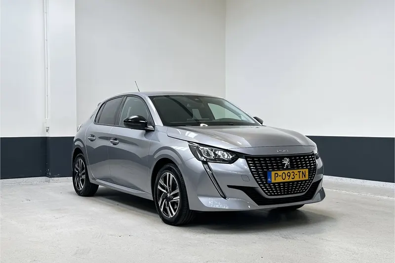 Peugeot 208 (2022)