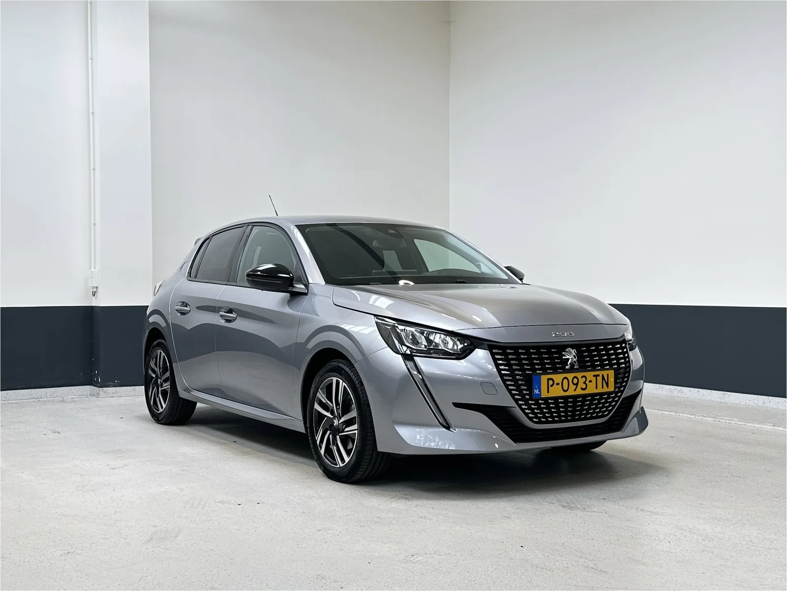 Peugeot 208 (2022) — foto 1