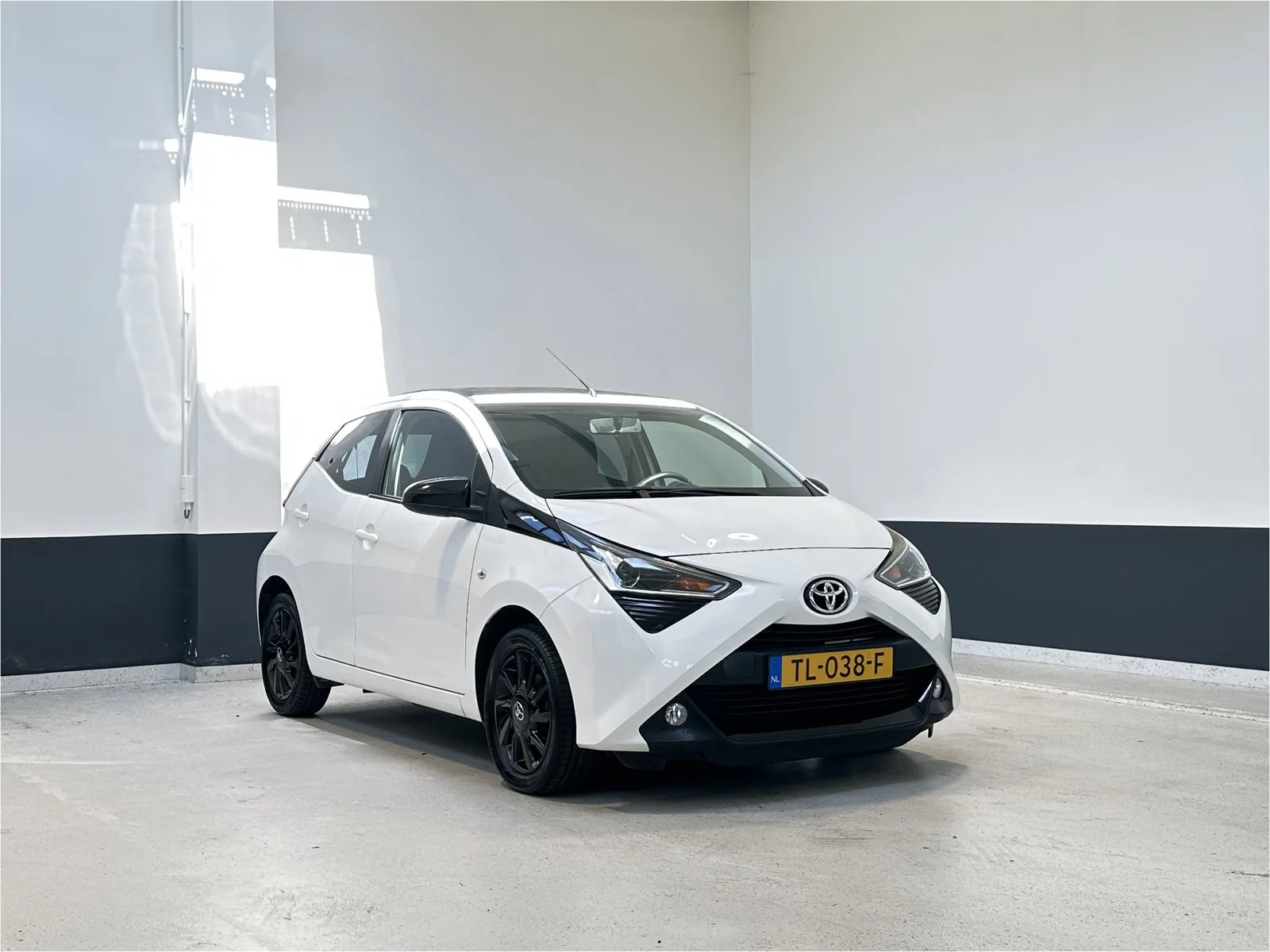 Toyota Aygo (2018) — foto 1