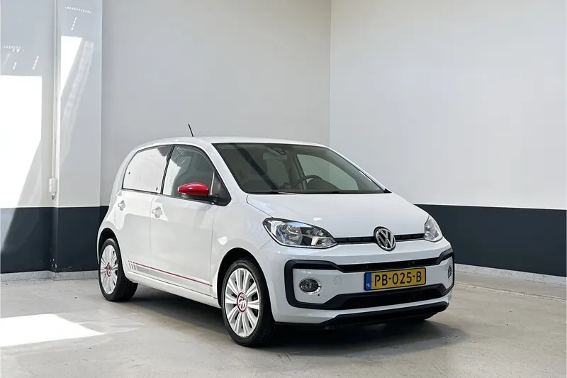 Volkswagen Up! (2017)