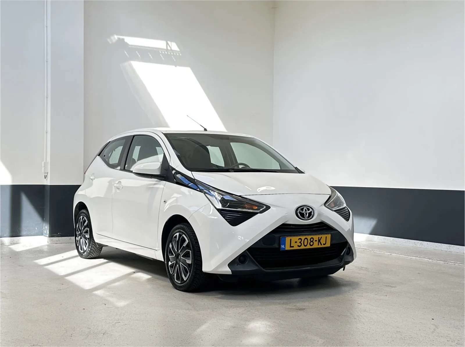 Toyota Aygo (2021) — foto 1