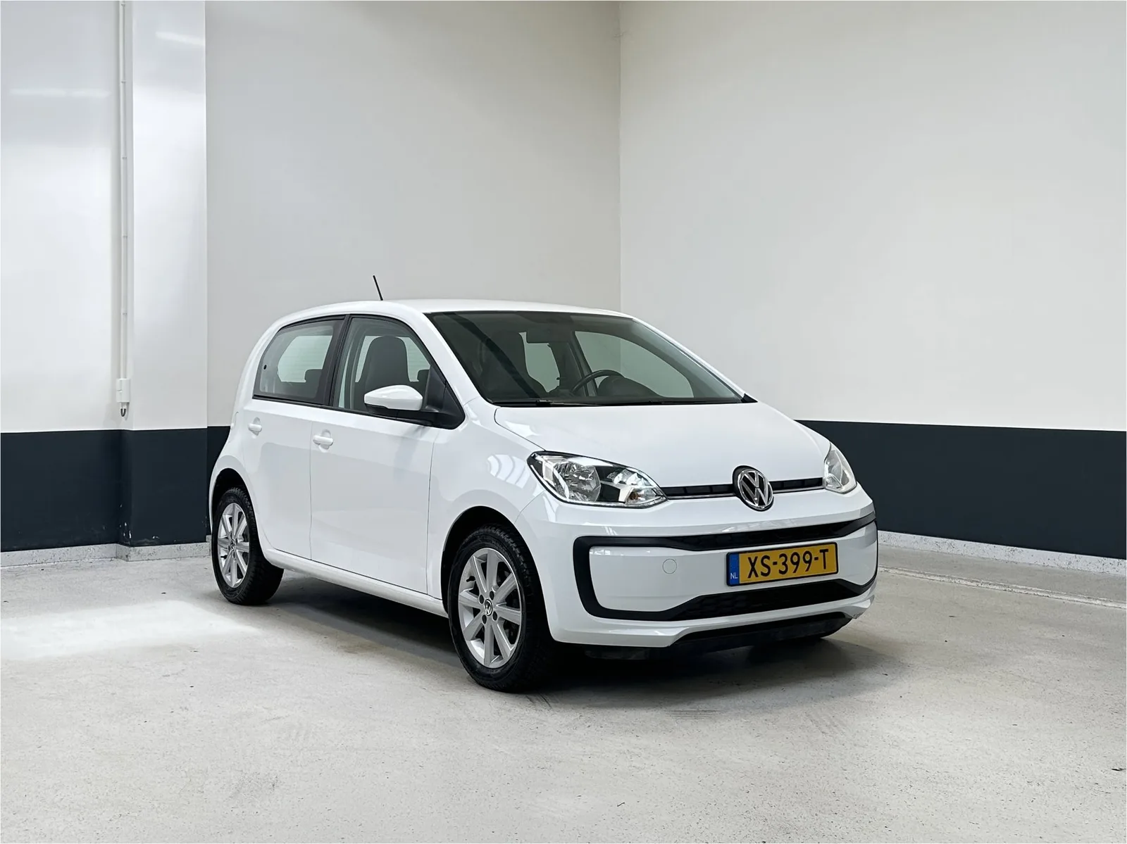 Volkswagen Up! (2018) — foto 1