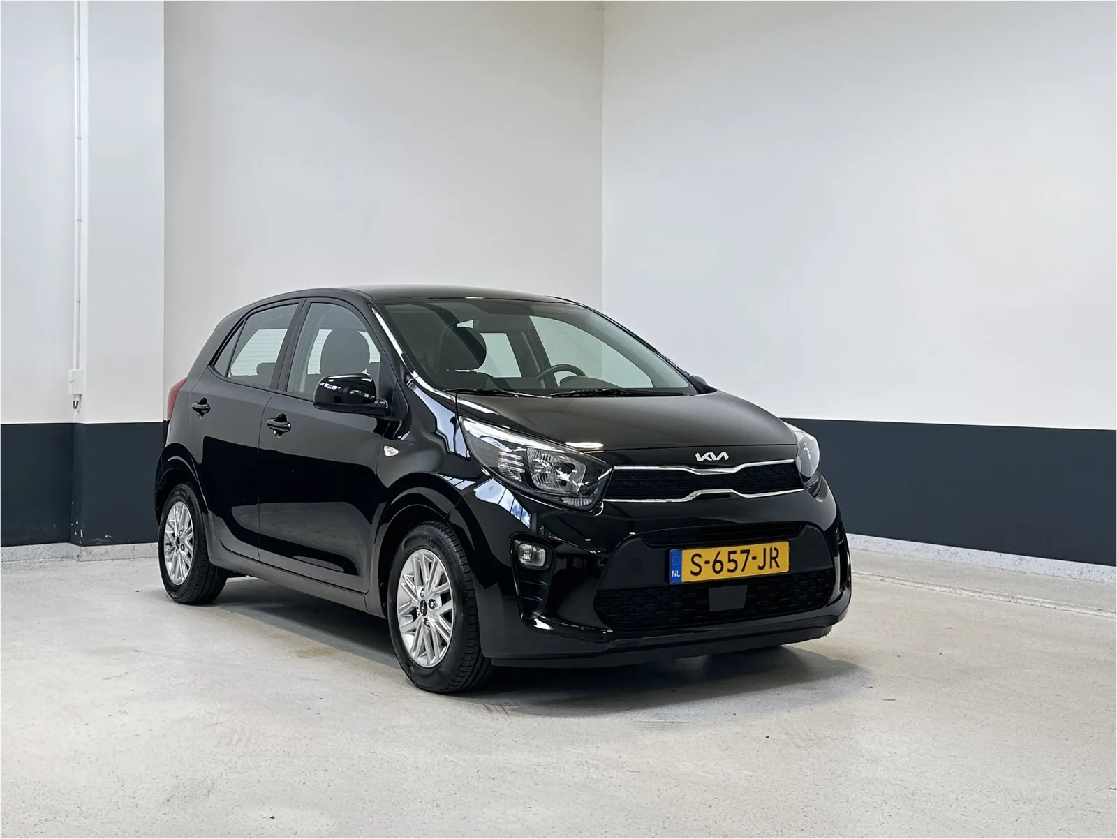 Kia Picanto (2023) — foto 1