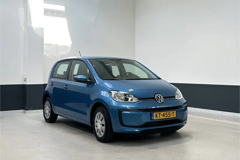 Volkswagen Up! (2017)