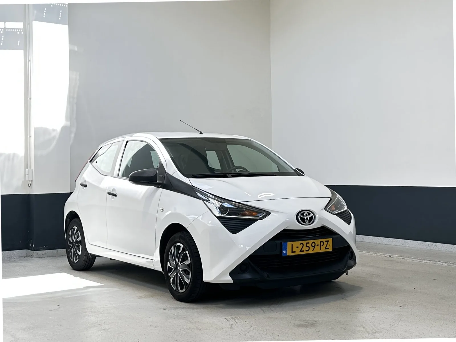Toyota Aygo (2021) — foto 1