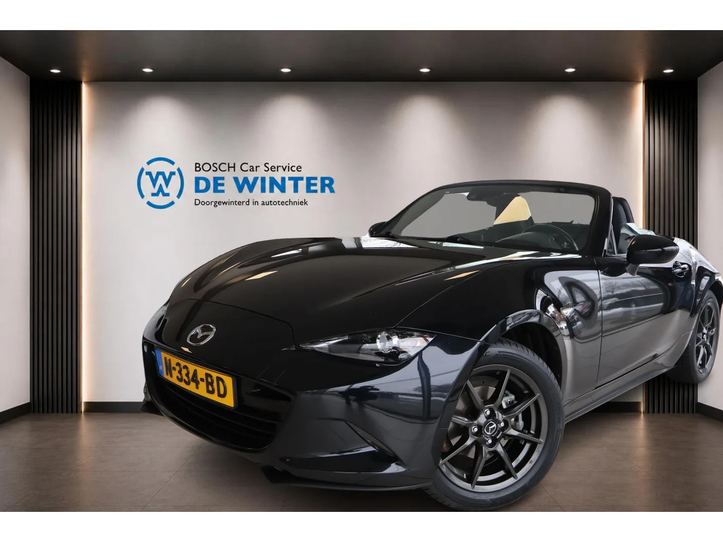 Mazda MX-5 (2015) — foto 1