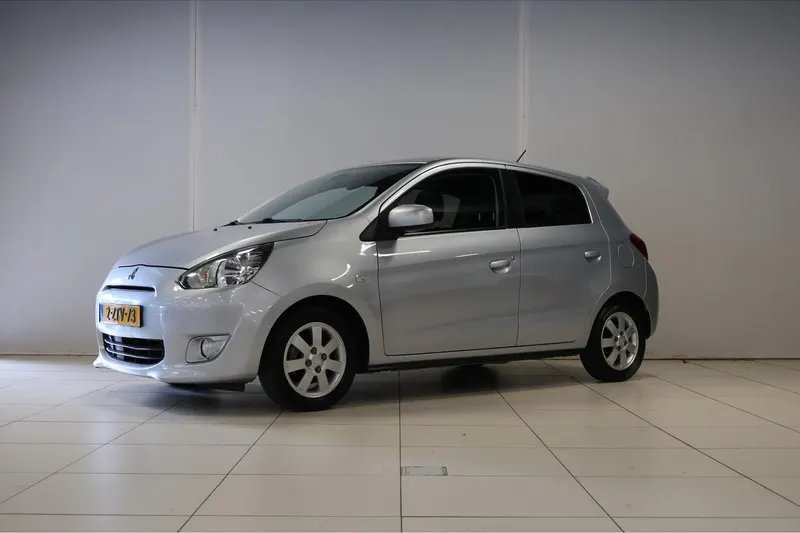 Mitsubishi Space Star (2015)