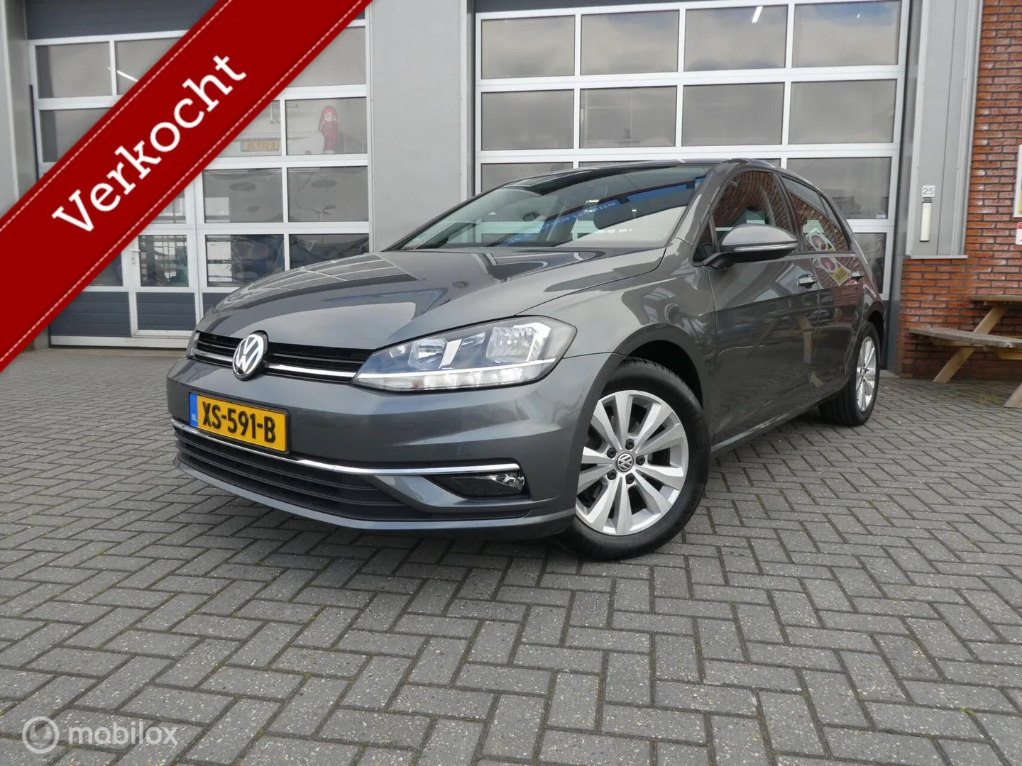 Volkswagen Golf (2019) — foto 1