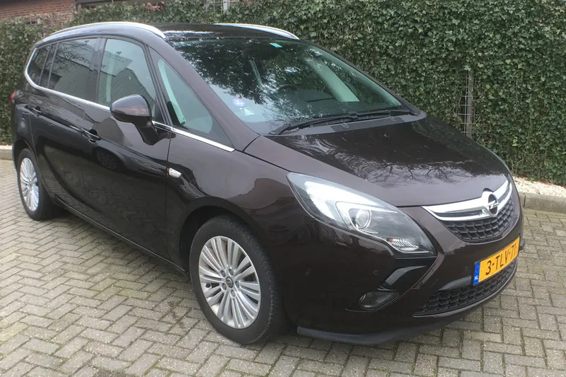 Opel Zafira Tourer (2014)