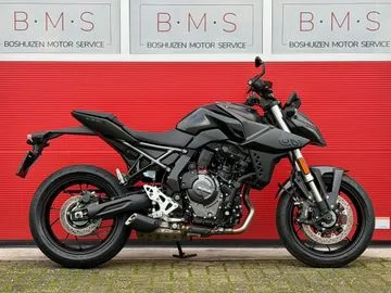 Suzuki GSX-8S (2024) — foto 1