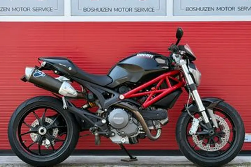 Ducati 796 Monster (2012)