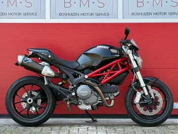 Ducati 796 Monster (2012) — foto 1