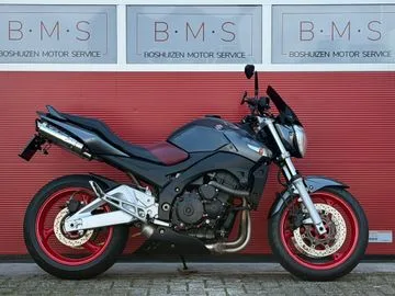 Suzuki GSR600 (2009) — foto 1