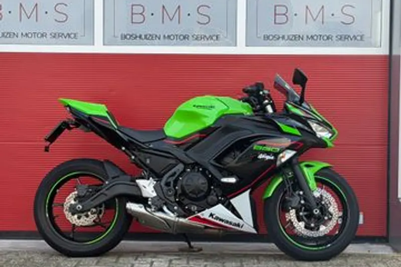 Kawasaki Ninja 650 (2021)