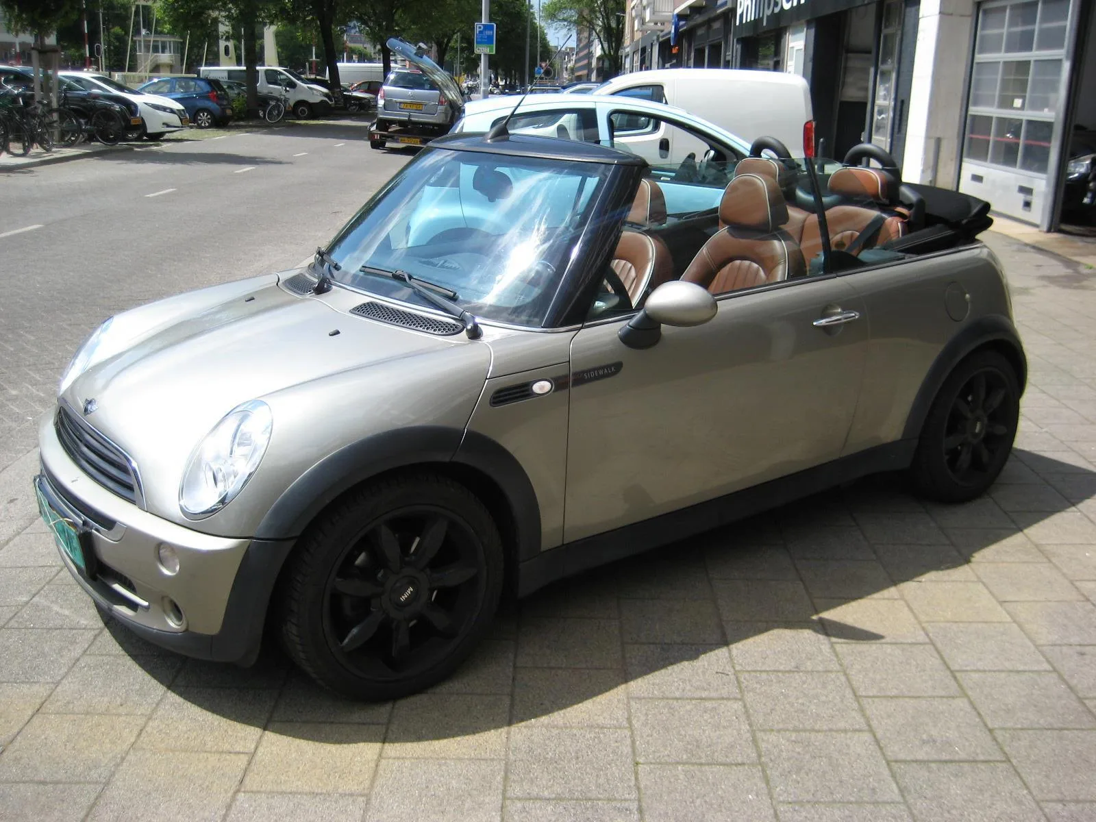 MINI Cabrio (2008) — foto 1