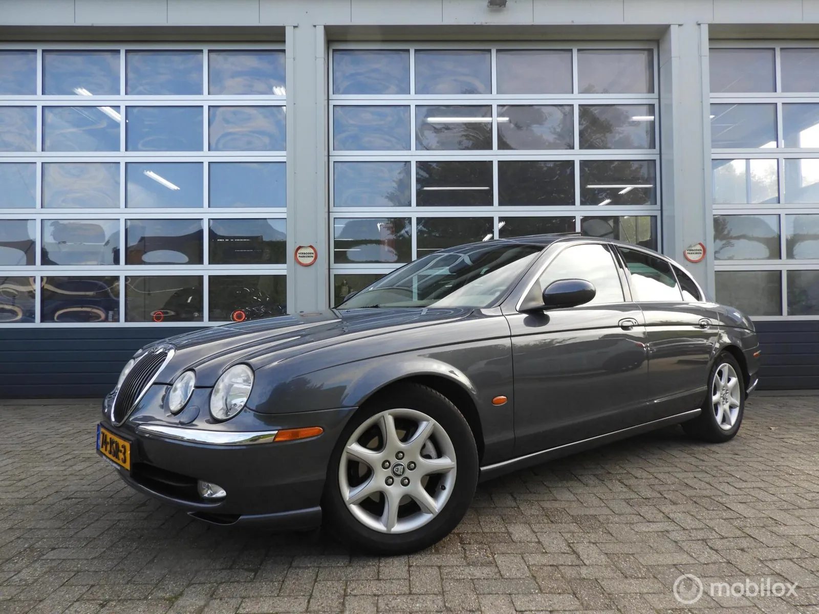Jaguar S-Type (2004) — foto 1