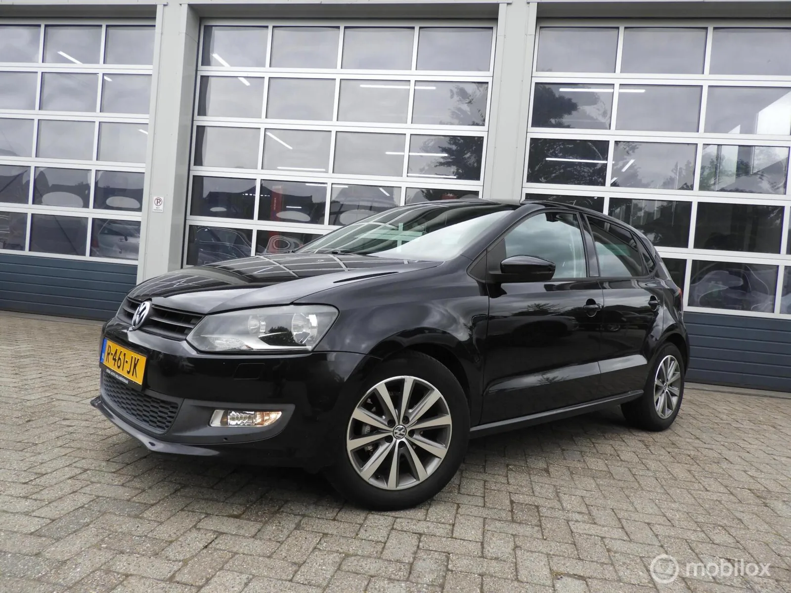 Volkswagen Polo (2010) — foto 1