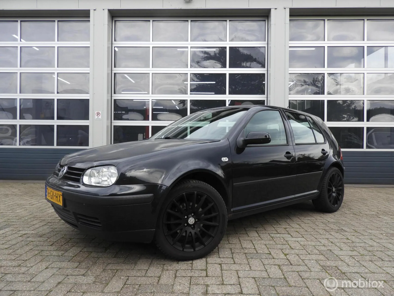 Volkswagen Golf (2001) — foto 1