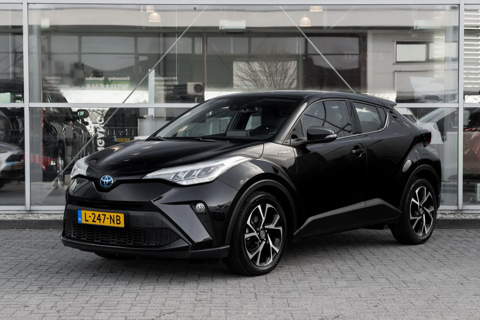 Toyota C-HR (2021) — foto 1