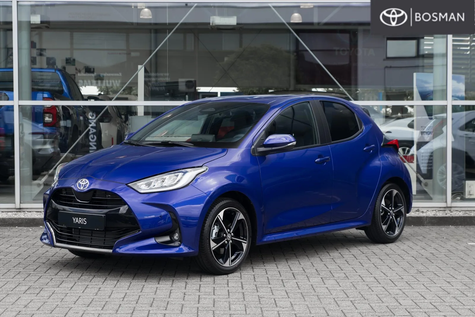 Toyota Yaris (2025) — foto 1