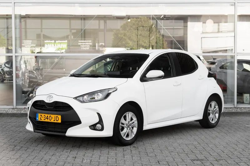 Toyota Yaris (2024)