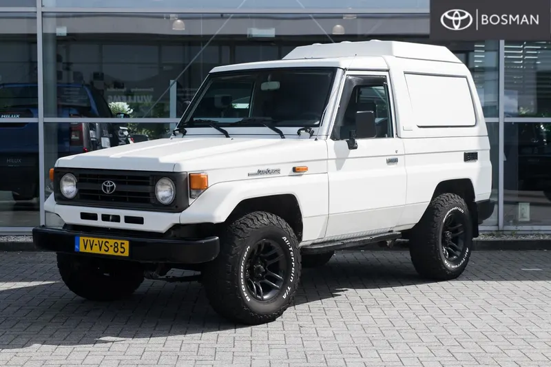 Toyota Land Cruiser (1998)