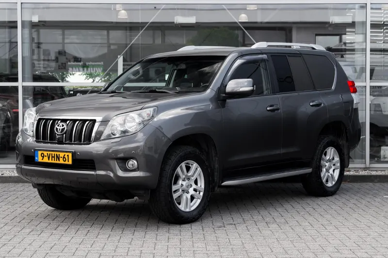 Toyota Land Cruiser (2010)