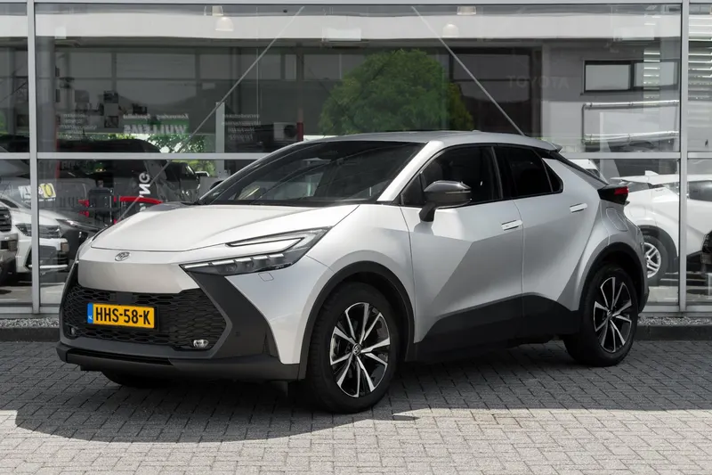 Toyota C-HR (2025)