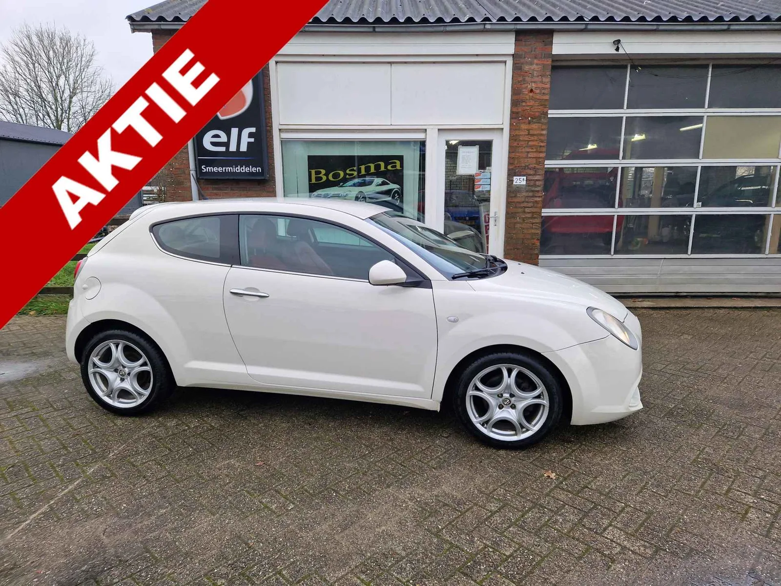 Alfa Romeo Mito (2011) — foto 1