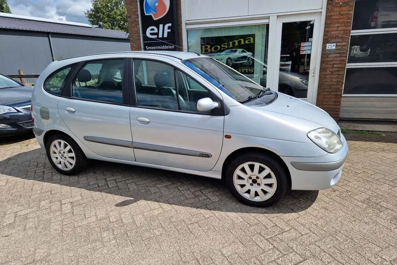 Renault Scénic (2002)