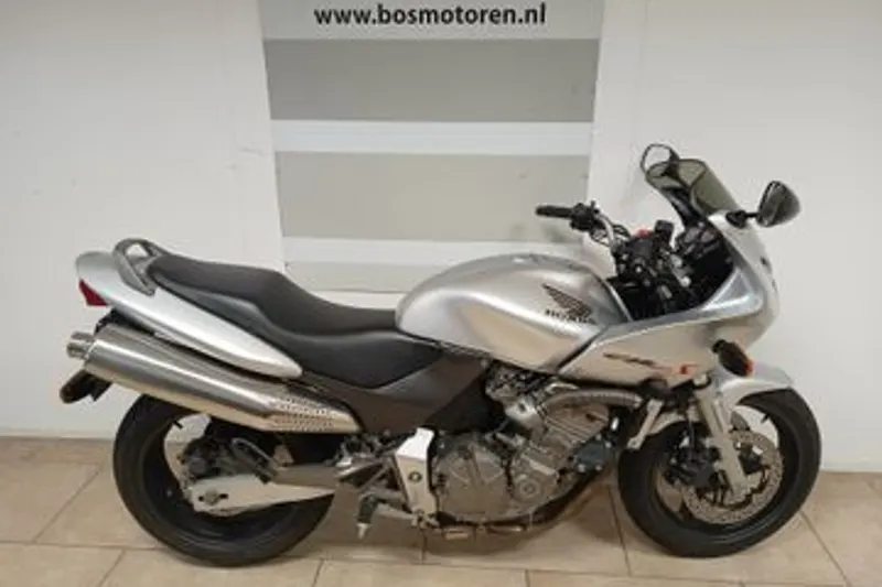 Honda CB600F (2002)