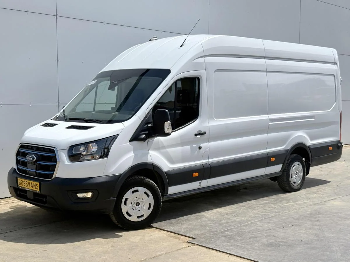 Ford E transit (2023) — foto 1