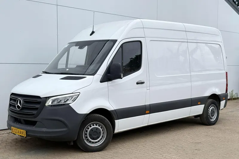 Mercedes-Benz Sprinter (2023)