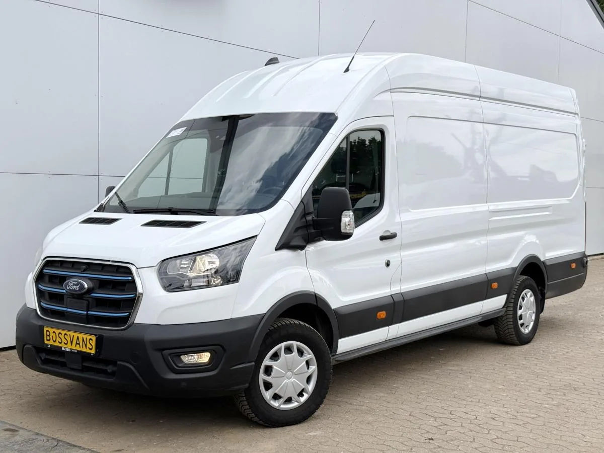 Ford E transit (2023) — foto 1