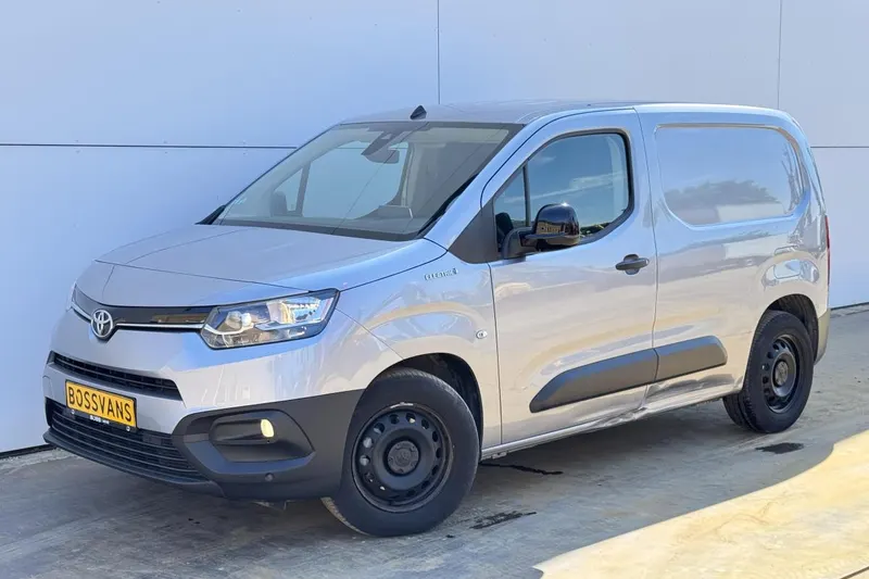 Toyota Proace (2023)