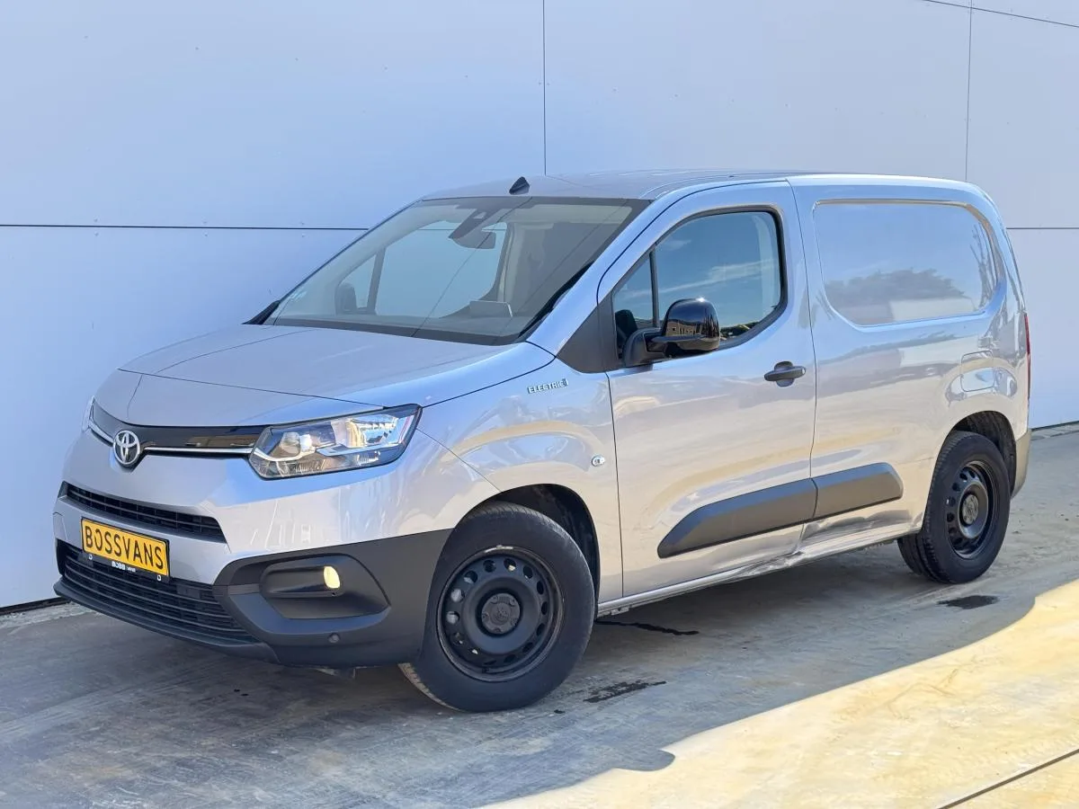 Toyota Proace (2023) — foto 1