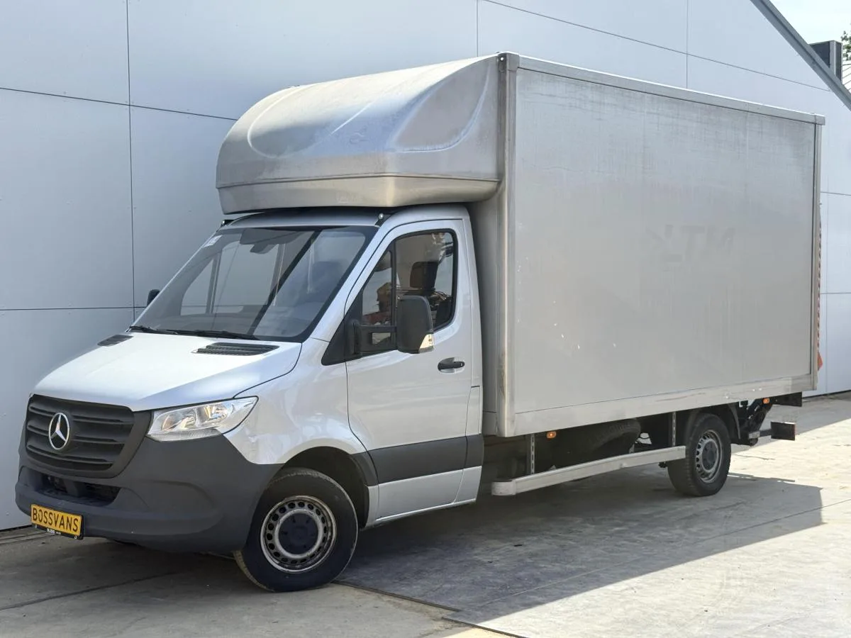 Mercedes-Benz Sprinter (2023) — foto 1