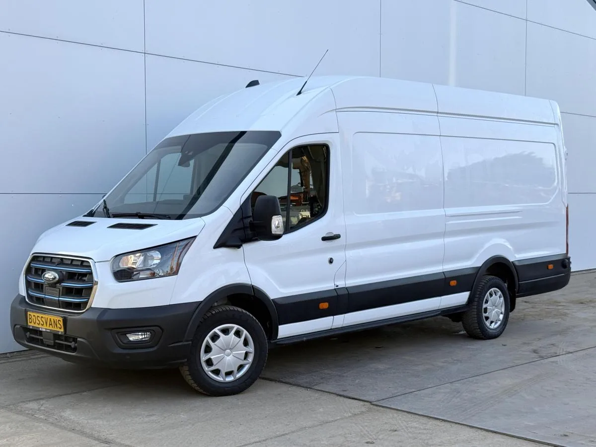 Ford E transit (2022) — foto 1