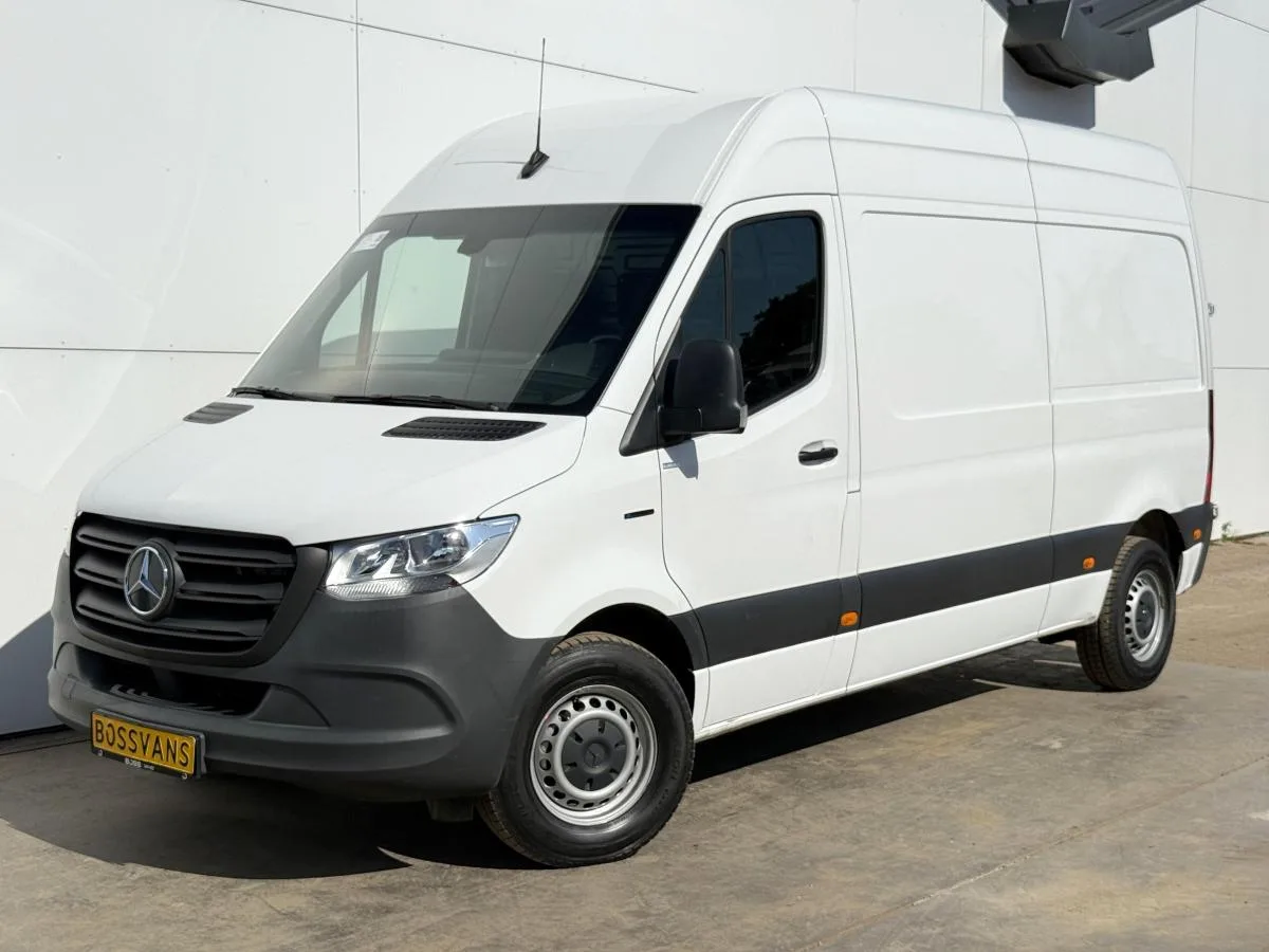 Mercedes-Benz eSprinter (2023) — foto 1