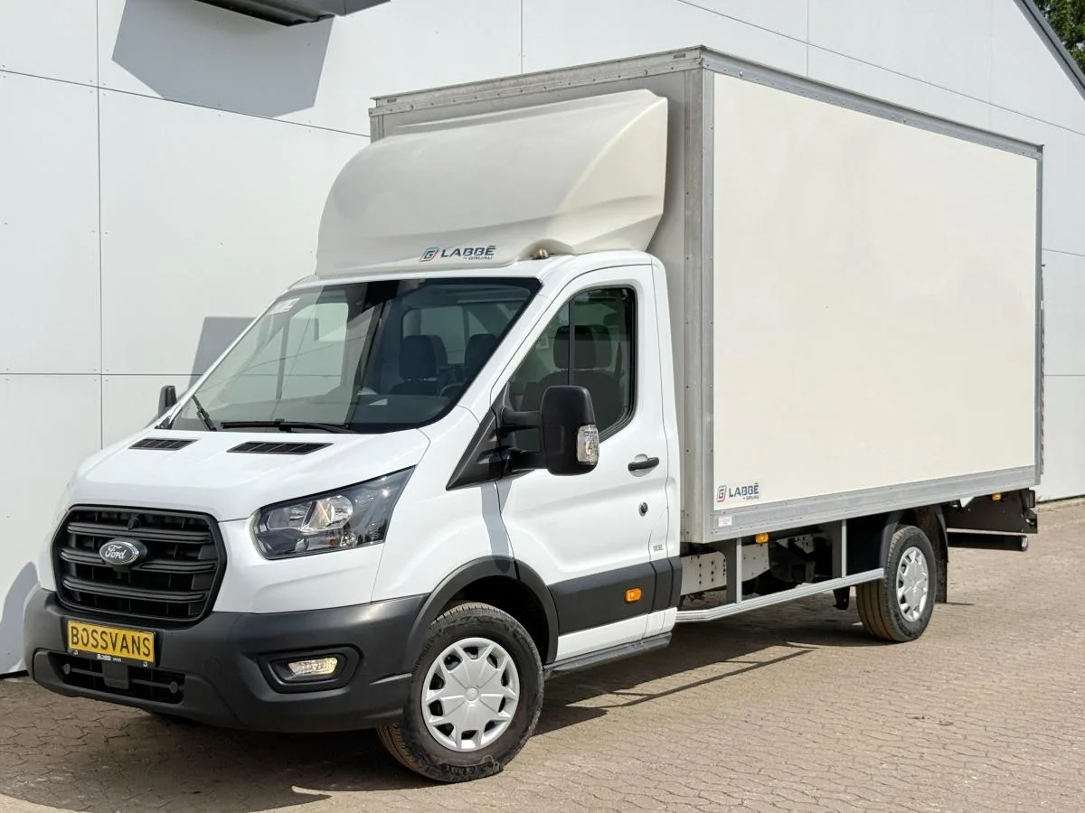 Ford Transit (2024) — foto 1