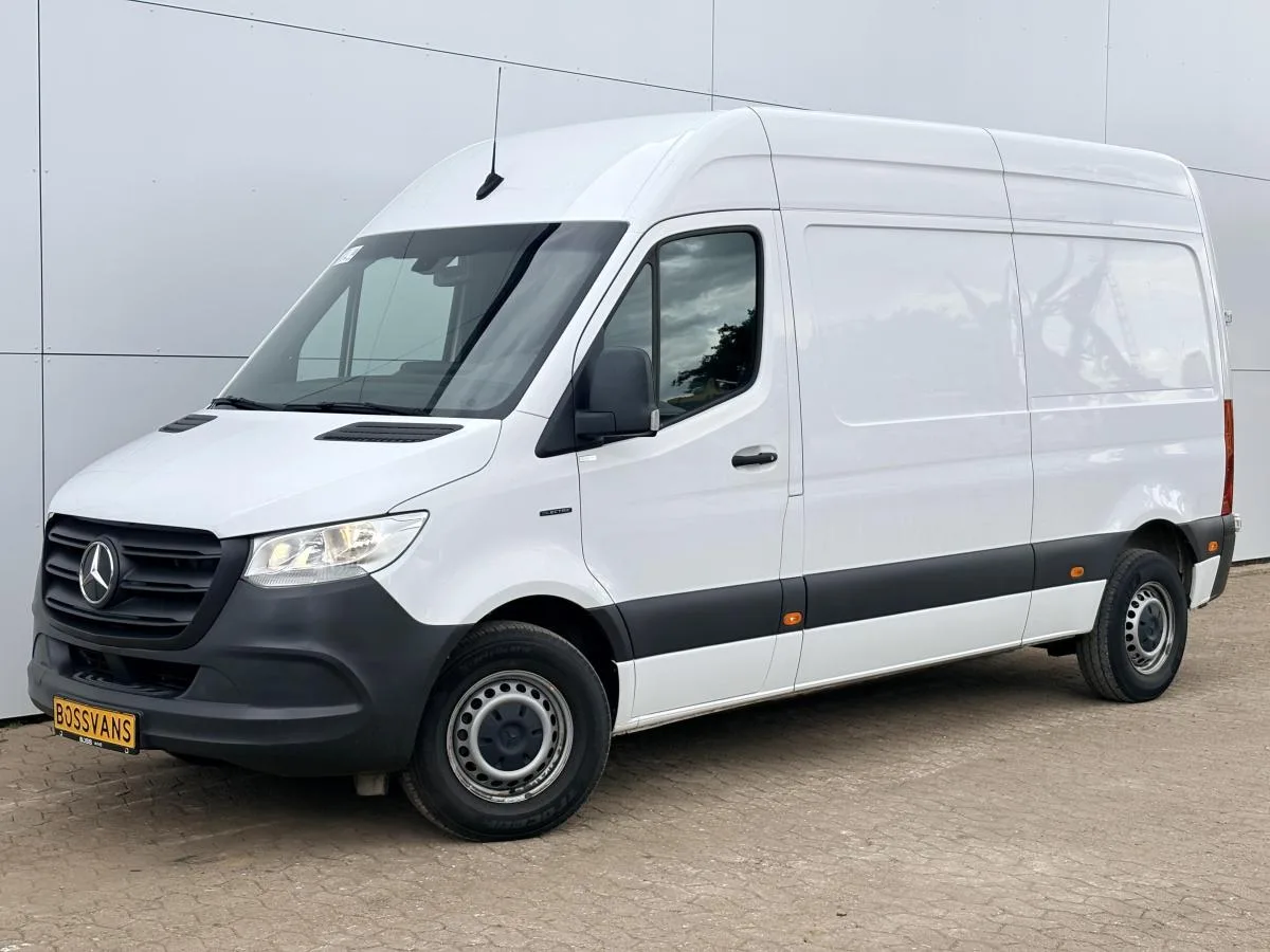 Mercedes-Benz eSprinter (2023) — foto 1