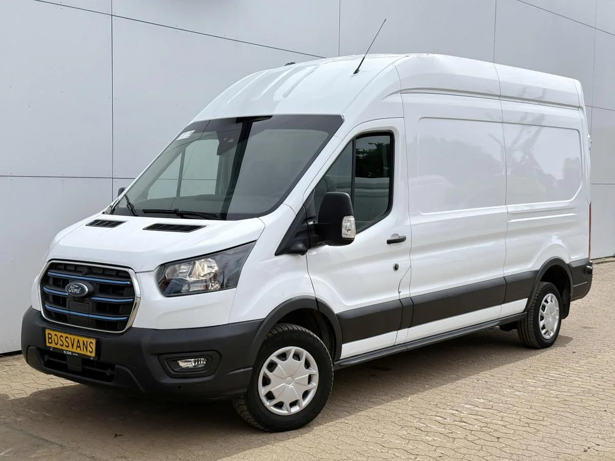 Ford E-Transit (2023) — foto 1