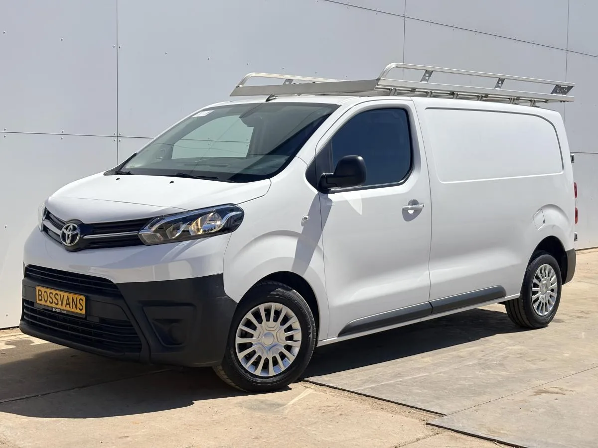 Toyota Proace (2023) — foto 1